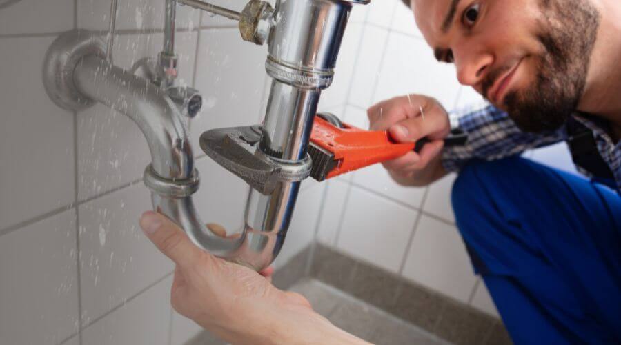 Professional same day plumber services in Lewisville, IN